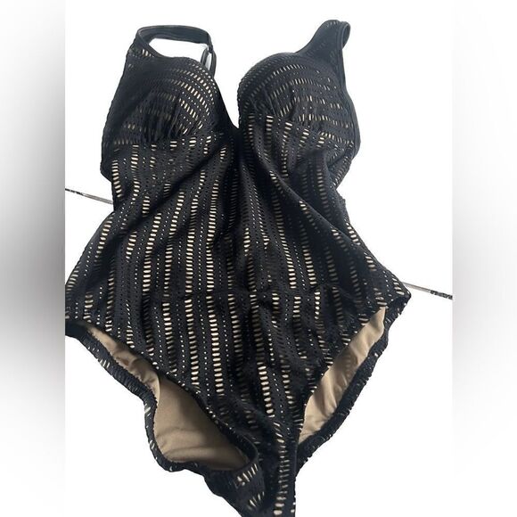 BAR III Plunging Crochet One-Piece Swimsuit Black Nude Lined Pull On New M - Picture 6 of 11